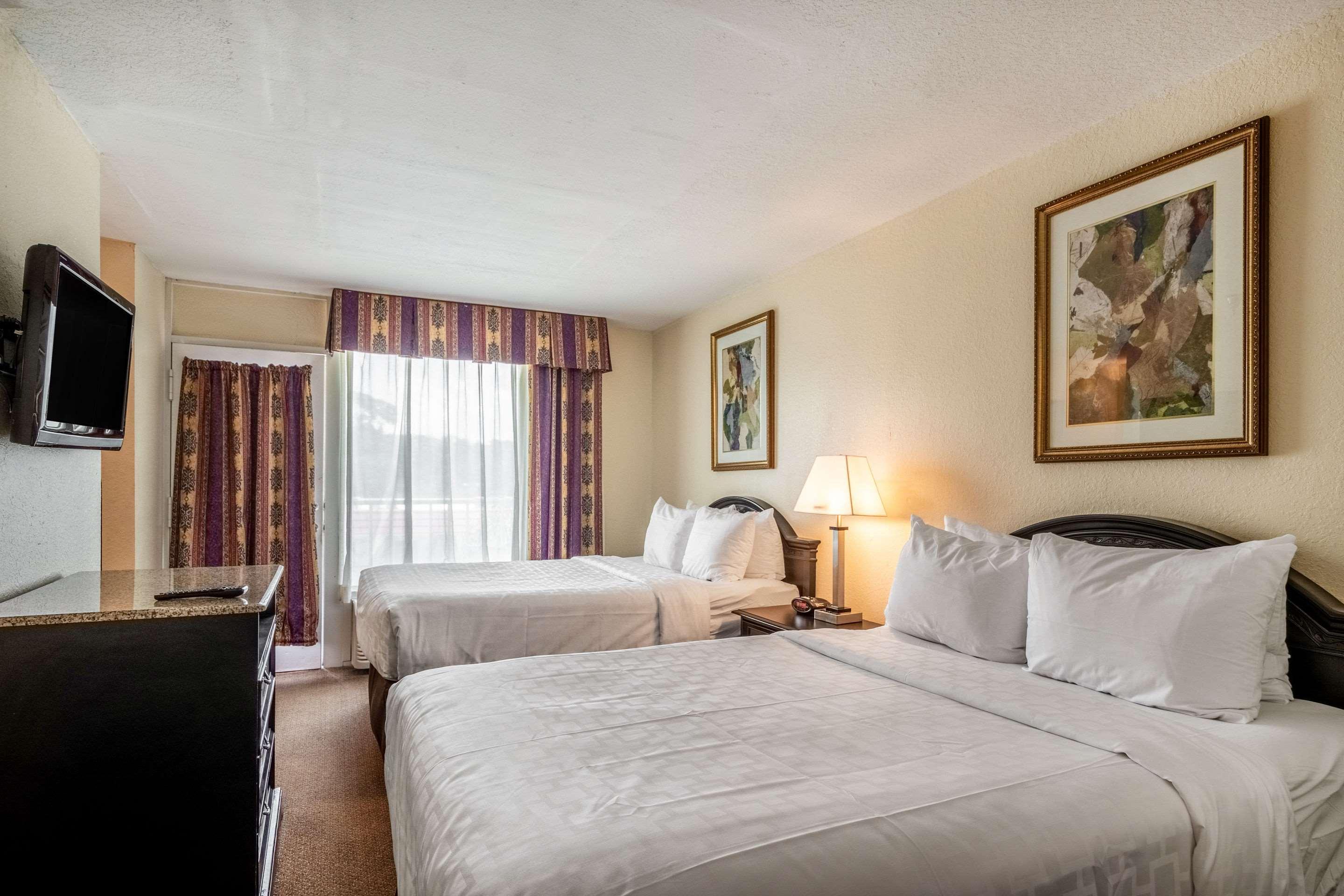 Clarion Inn & Suites Central Clearwater Beach Kültér fotó