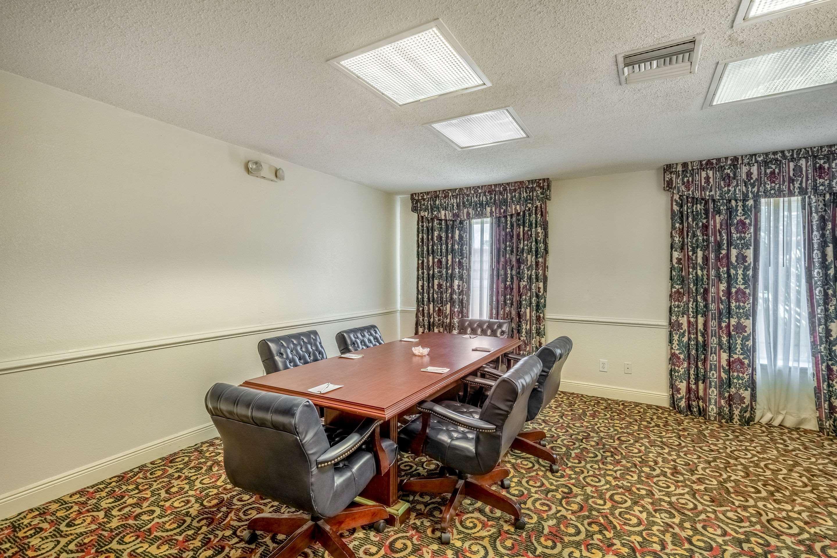 Clarion Inn & Suites Central Clearwater Beach Kültér fotó