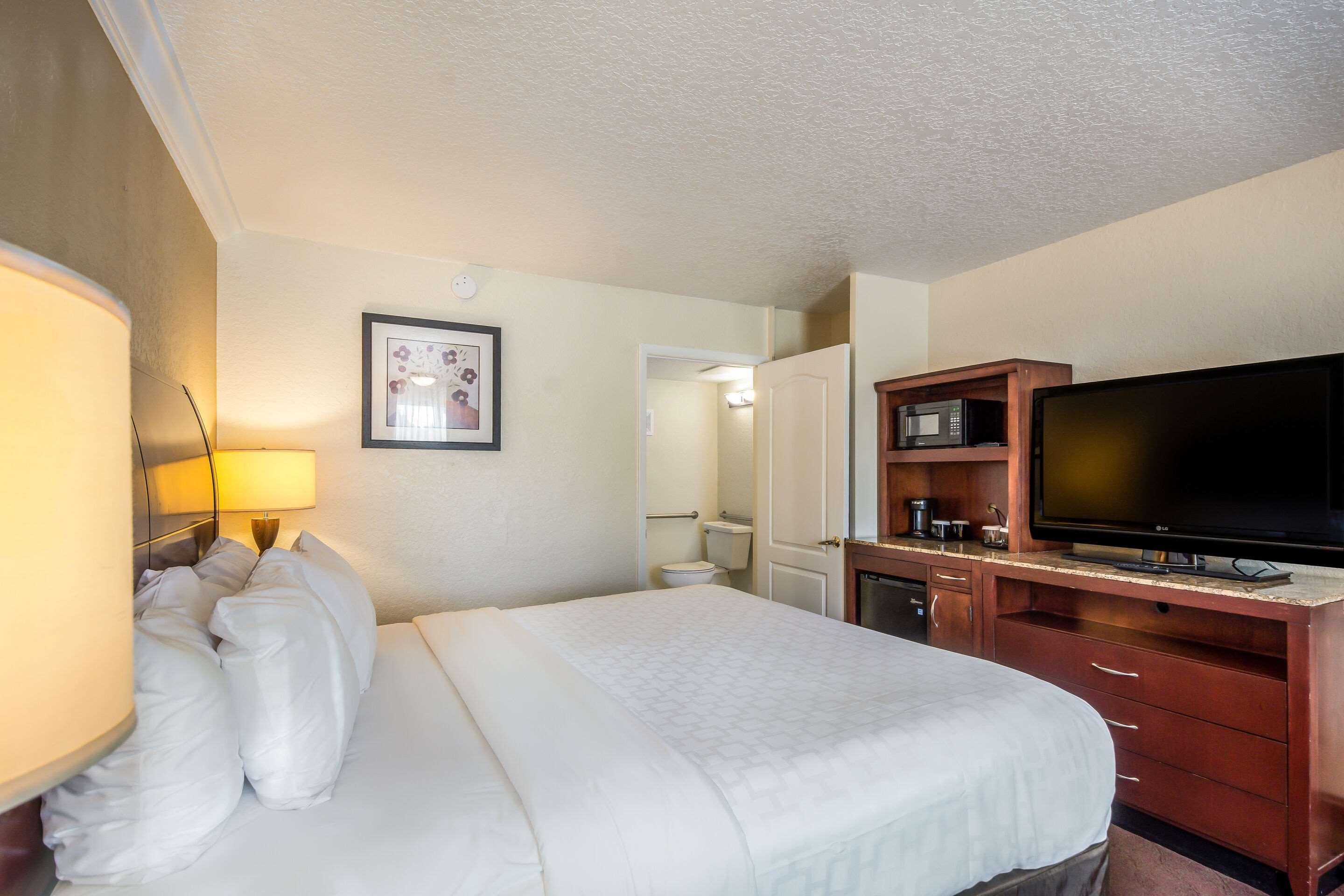Clarion Inn & Suites Central Clearwater Beach Kültér fotó