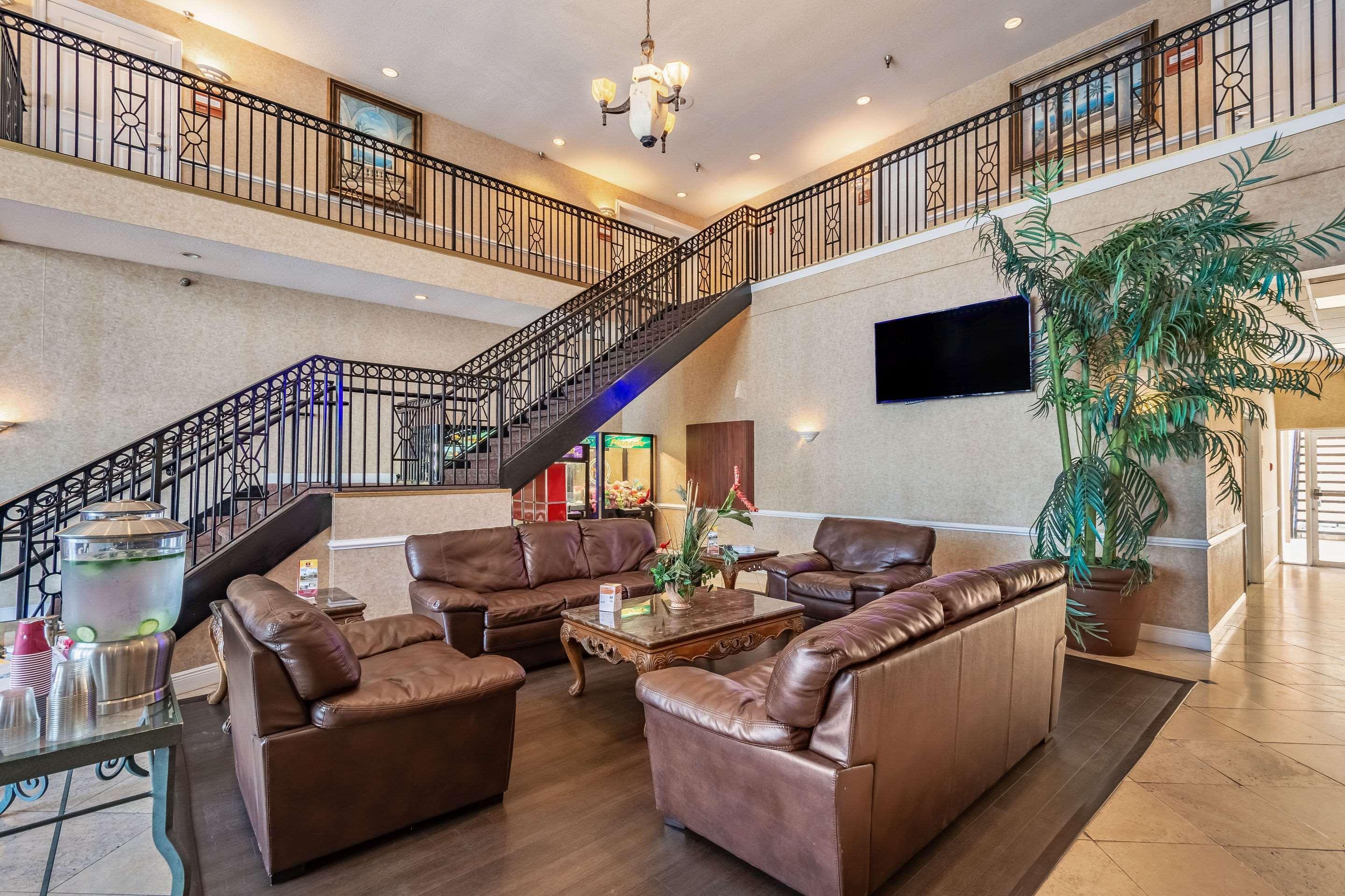 Clarion Inn & Suites Central Clearwater Beach Kültér fotó