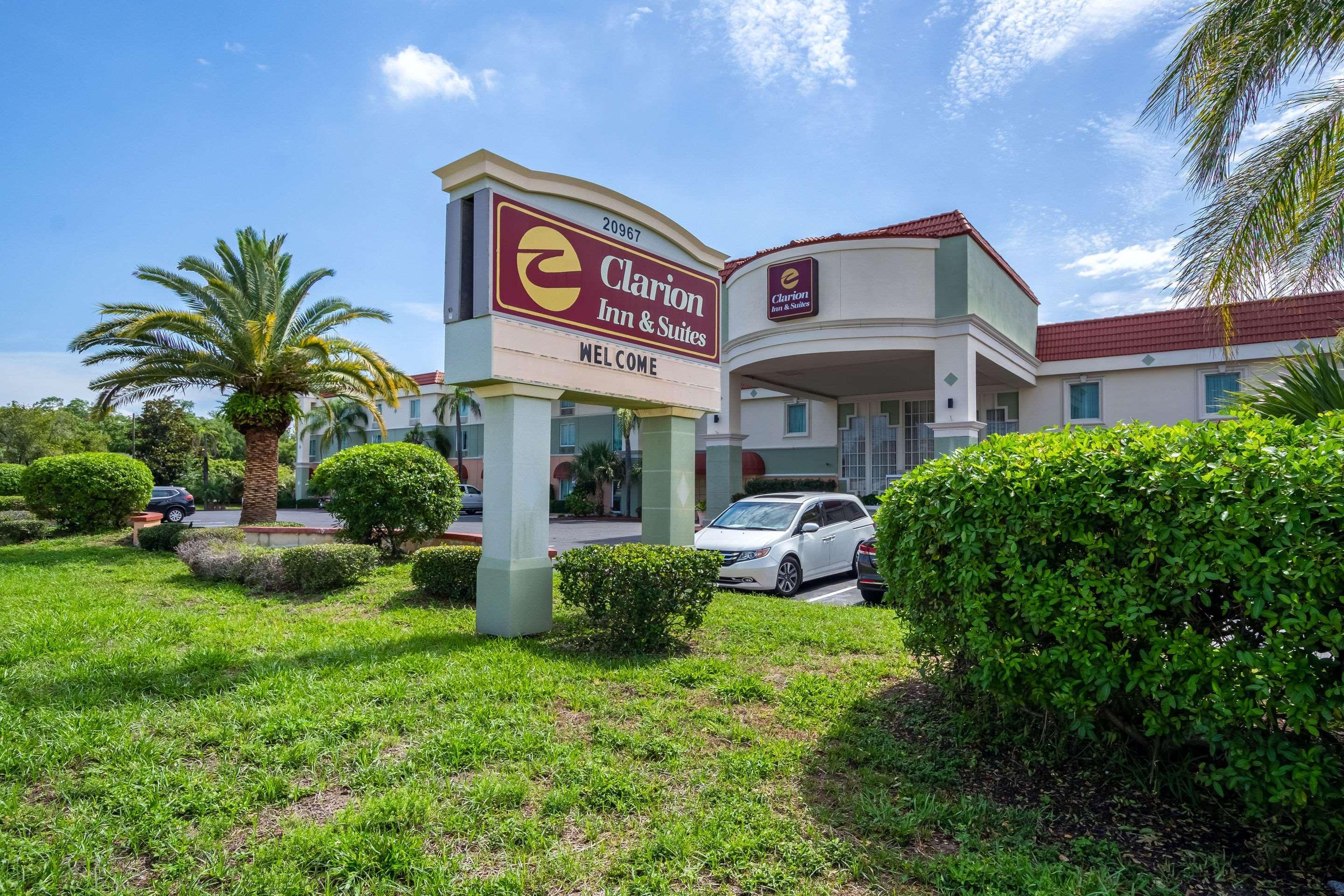 Clarion Inn & Suites Central Clearwater Beach Kültér fotó