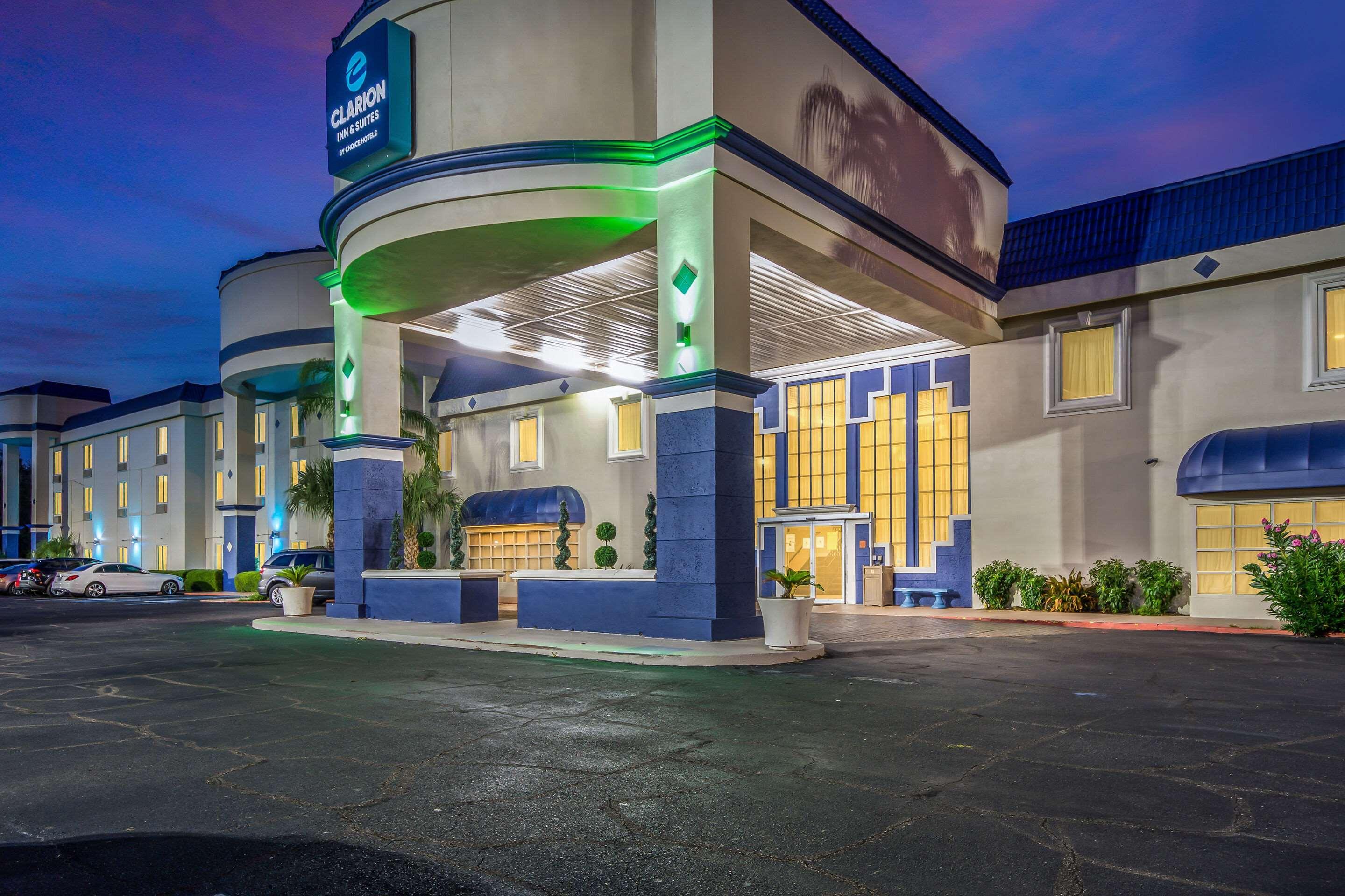 Clarion Inn & Suites Central Clearwater Beach Kültér fotó