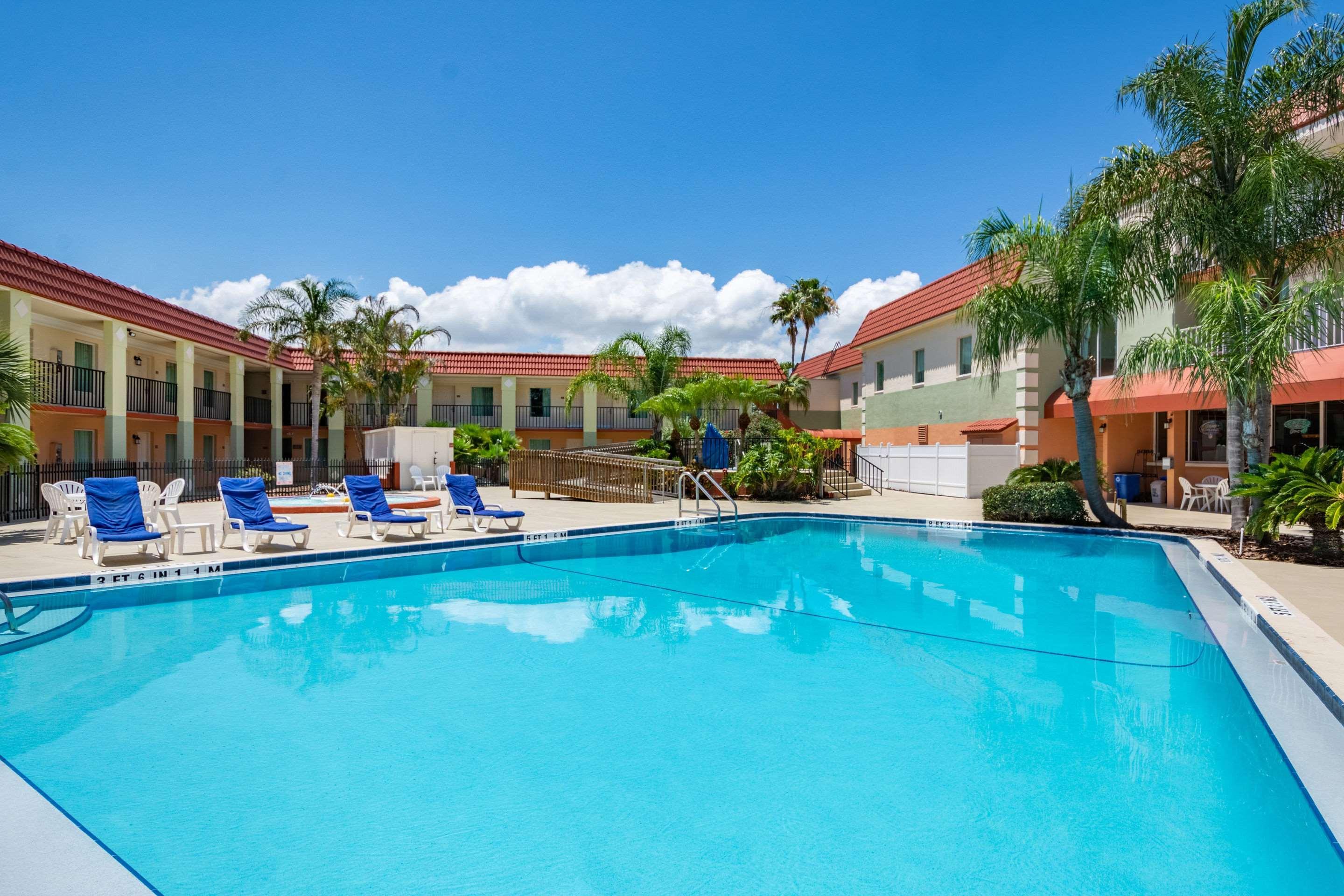 Clarion Inn & Suites Central Clearwater Beach Kültér fotó
