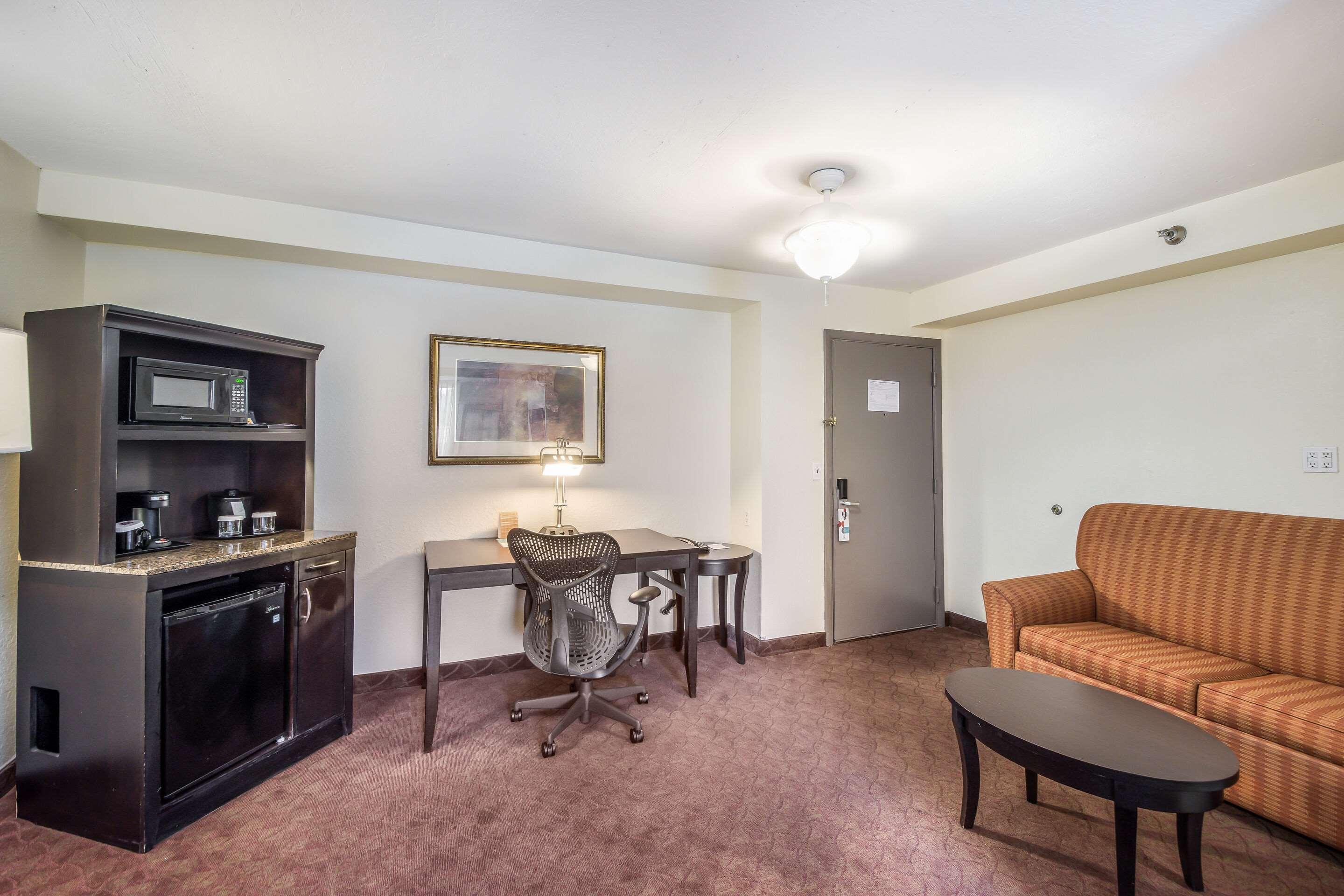 Clarion Inn & Suites Central Clearwater Beach Kültér fotó
