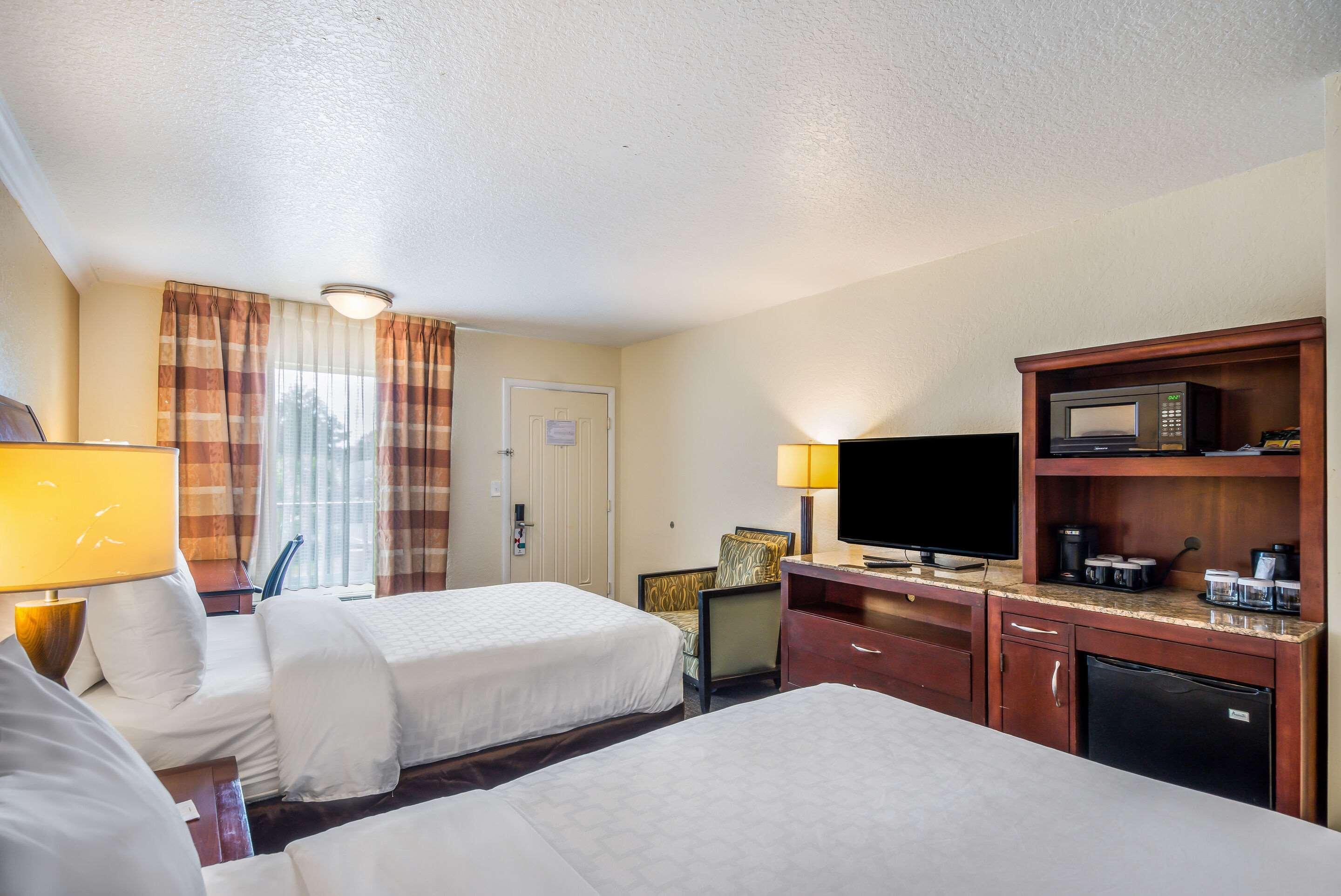 Clarion Inn & Suites Central Clearwater Beach Kültér fotó